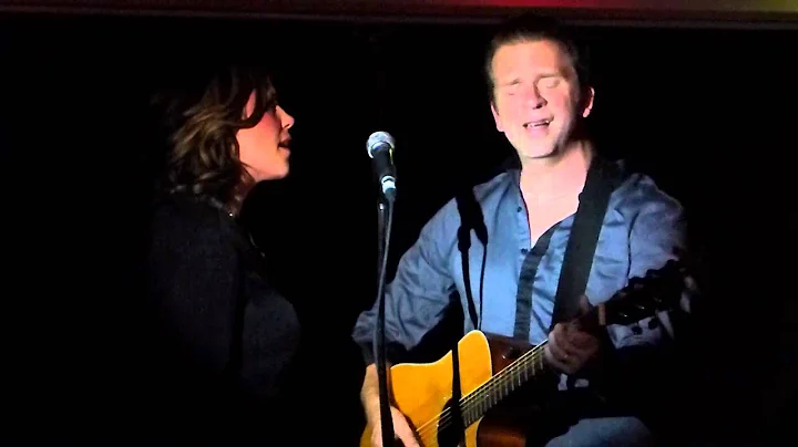 Chris Trapper + Sarah Lillian - Into The Bright Li...