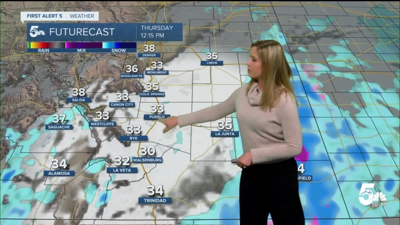 Snow showers to pick up again Thursday morning - YouTube