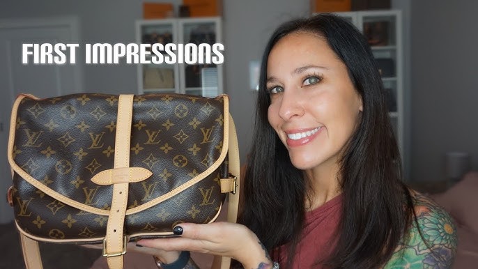 LUXURY  Louis Vuitton Saumur 30 Review - Best LV Summer, Fall, and  Year-Round Bag! 