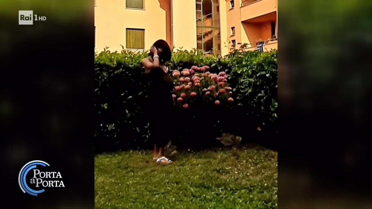 Chi è Monia Bortolotti, la mamma accusata di aver soffocato i suoi figli - Porta a porta 08/11/2023