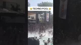 Pool party ibiza 😃 #dj #ravevibes #electronicmusic #clubmusic #housemusic #beats #techno #ibiza