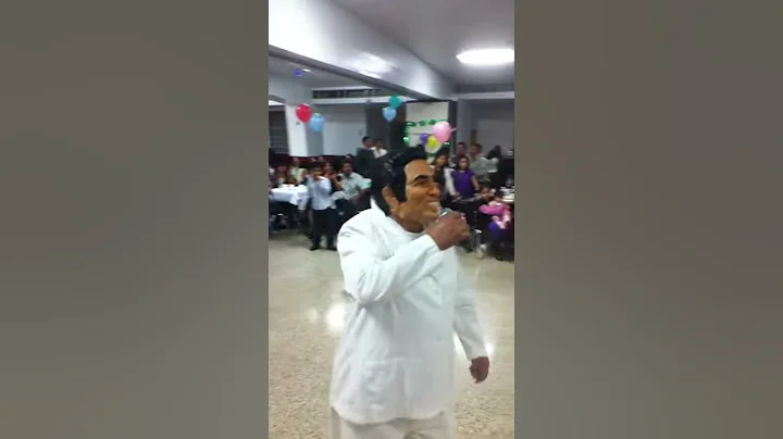 ELVIS GARAY