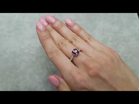 Ring with 1.72 carat pink spinel and diamonds in 18-carat white gold Video  № 1