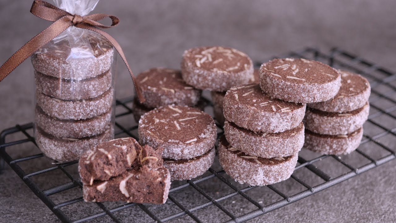 バレンタインに何作る？#12 極旨♡さくさくアーモンドココアサブレ |  Crunchy!  Cocoa Cookies with Almonds