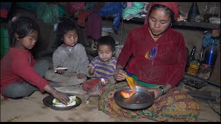 : Villager are really happy to eat fruits or apple || Happy family