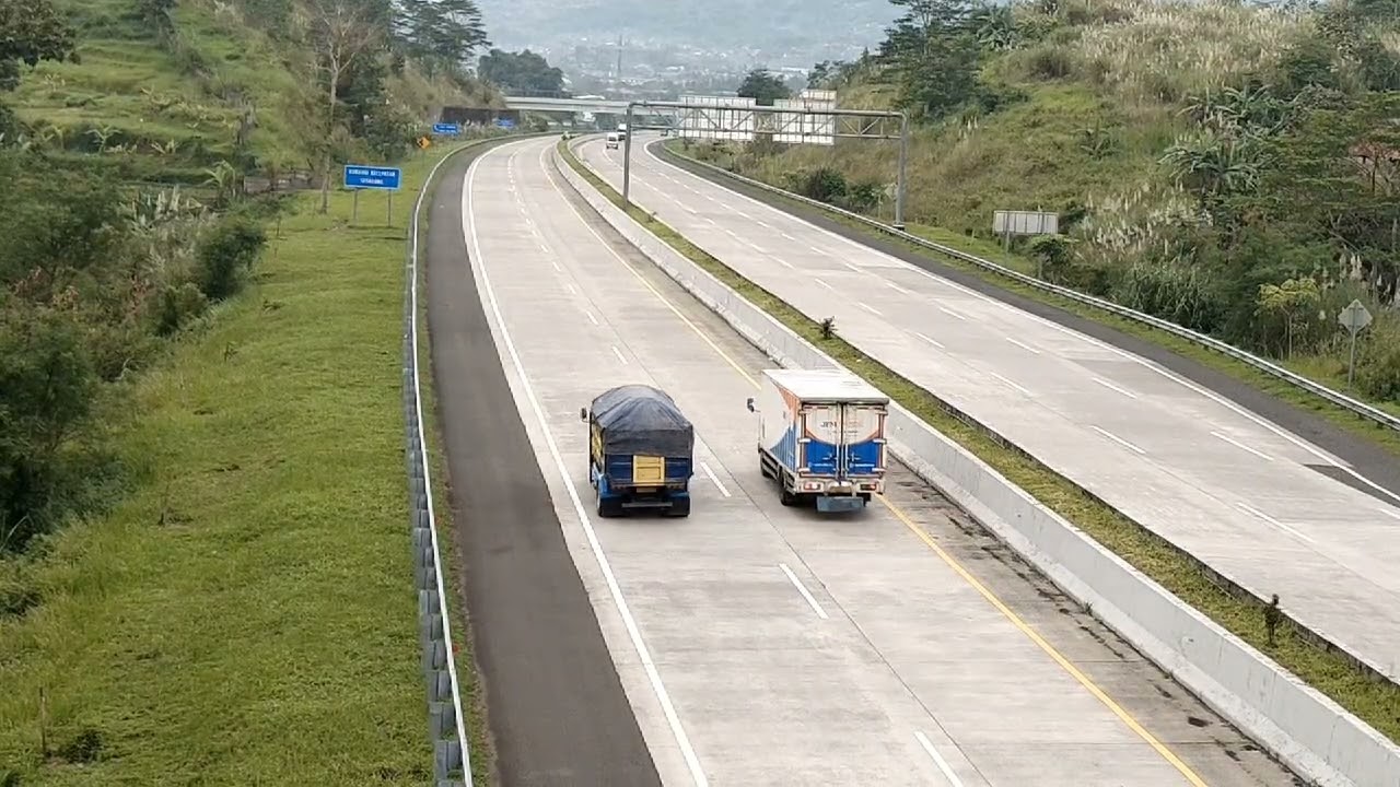 TOL CISUMDAWU MENJELANG MUDIK LEBARAN 2026