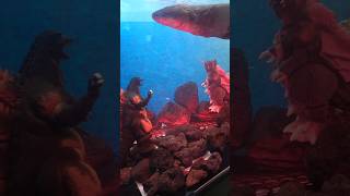 水中でゴジラvsデストロイア #shorts ゴジラvs江の島 えのすい江ノ島
