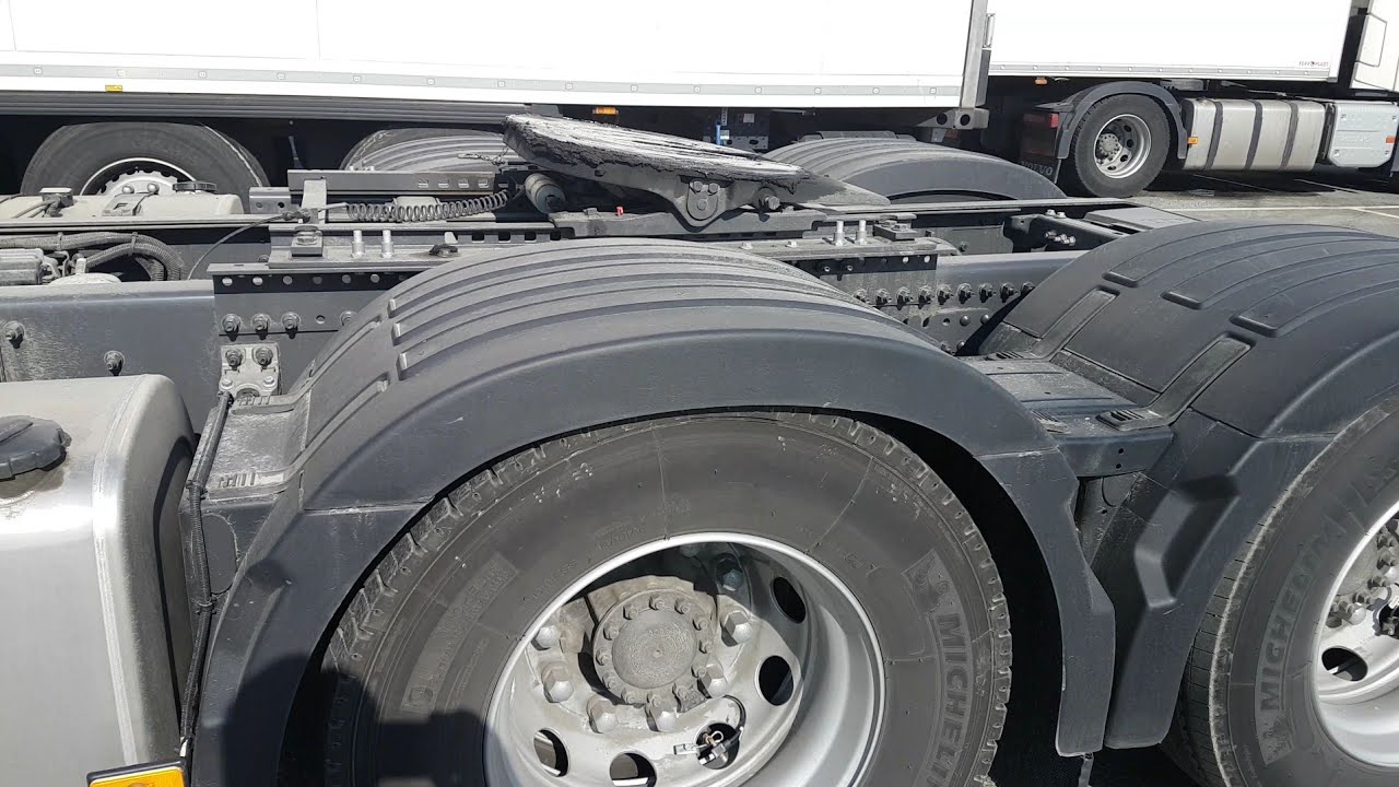 S03E54 Dyzelis. Triašis Prieš Dviašį. Palečių Išdėstymas. Namo!