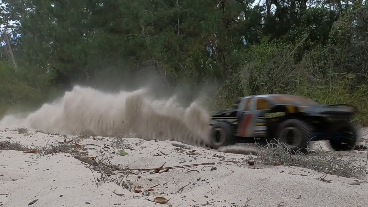 Traxxas slash with paddle tires (SUPER FAST!!) YouTube