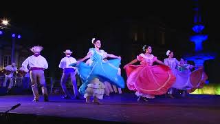 Video thumbnail of "Puerto Rican folk dance: Aguinaldo"
