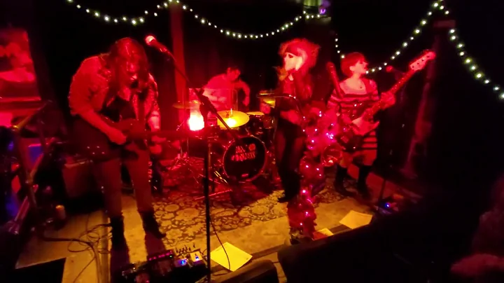 Rebel Queens with guest drummer Daniel Kluiter (of The Rumours, LyinHeart) - Cherry Bomb 12/16/22