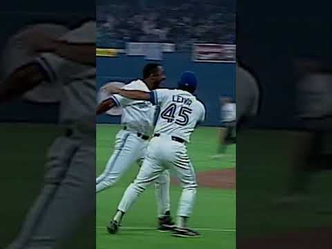 The last time a #WorldSeries Game 6 was in Toronto ... 👀 #bluejays