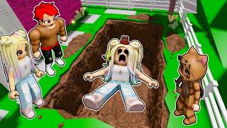 Encontramos ESTO ENTERRADO en NUESTRO PATIO TRASERO en BROOKHAVEN ROBLOX