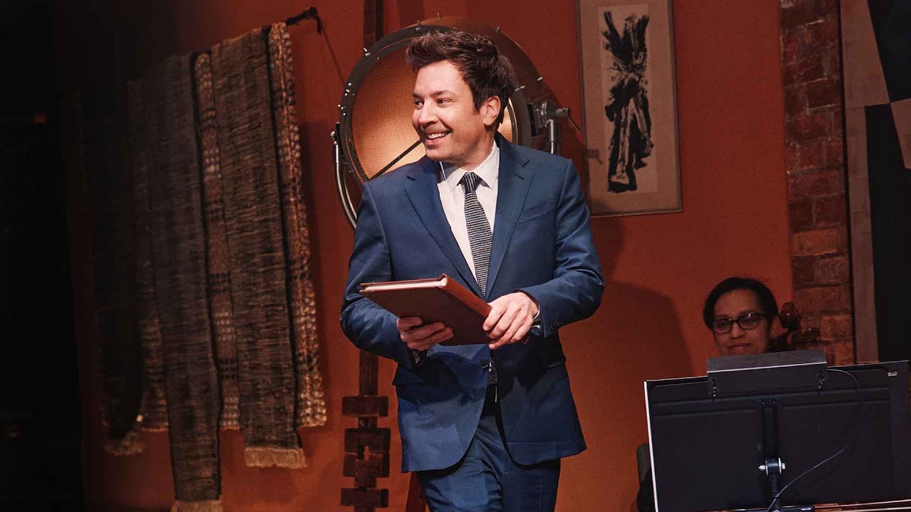 Jimmy Fallon Walks To His 'All In' Broadway Debut