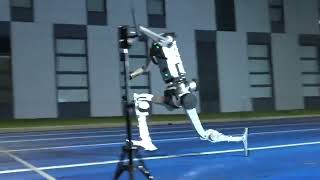 Çinli Robotik Şirketi , Superman Lakaplı Insansı Robot Prototipine Ait Görüntüleri Yayınladı