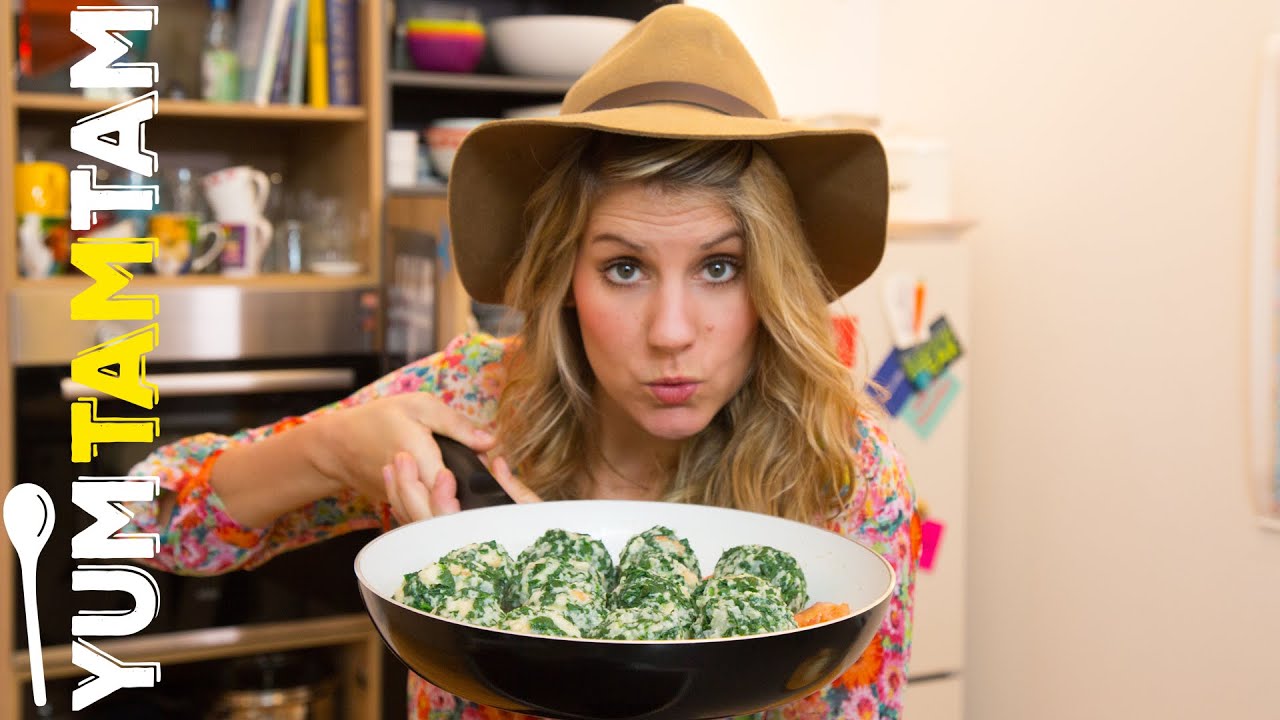 Spinatknödel // mit Tomatenbutter und Parmesan // #yumtamtam