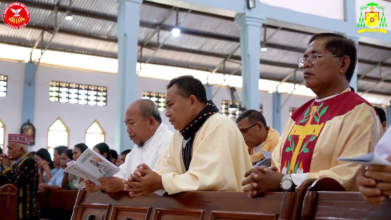 Potret Misa Tahbisan Imam Perdana Keuskupan Labuan Bajo RD. Yohanes Sudir 