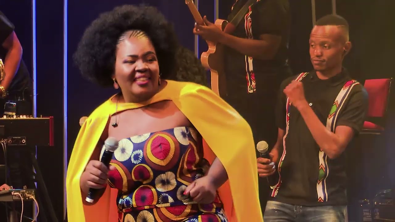 NTSAMAISE MOLOKI Live