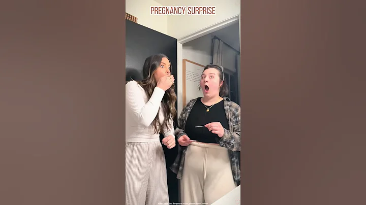 Finding out you and your best friend are pregnant at the same time#PregnantTogether