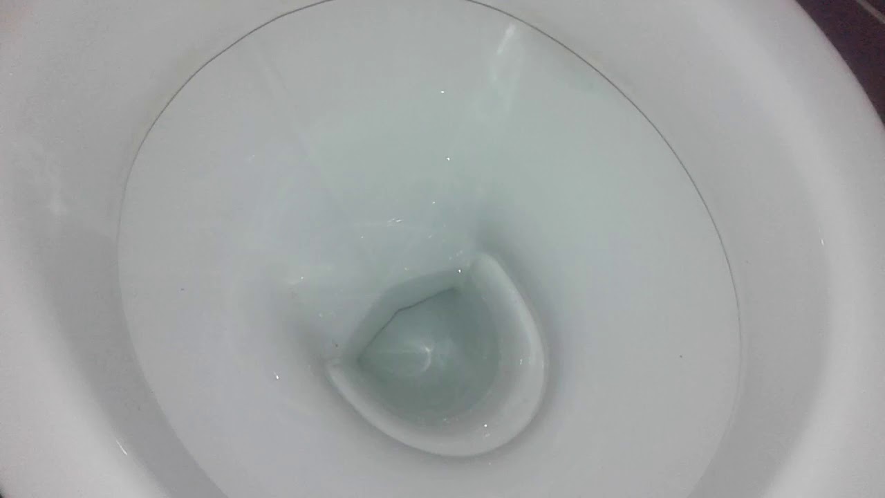 Sararmis Klozete Bunu Dok Tertemiz Olsun Lavabo Klozet Temizligi Youtube