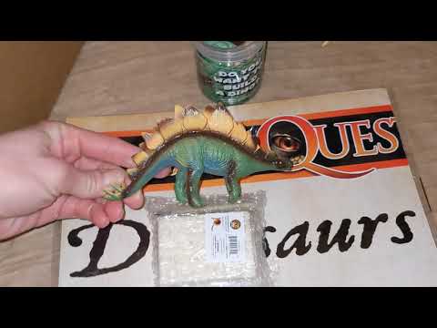 Jurassic Quest $15 and $25 souvenir pack unboxing