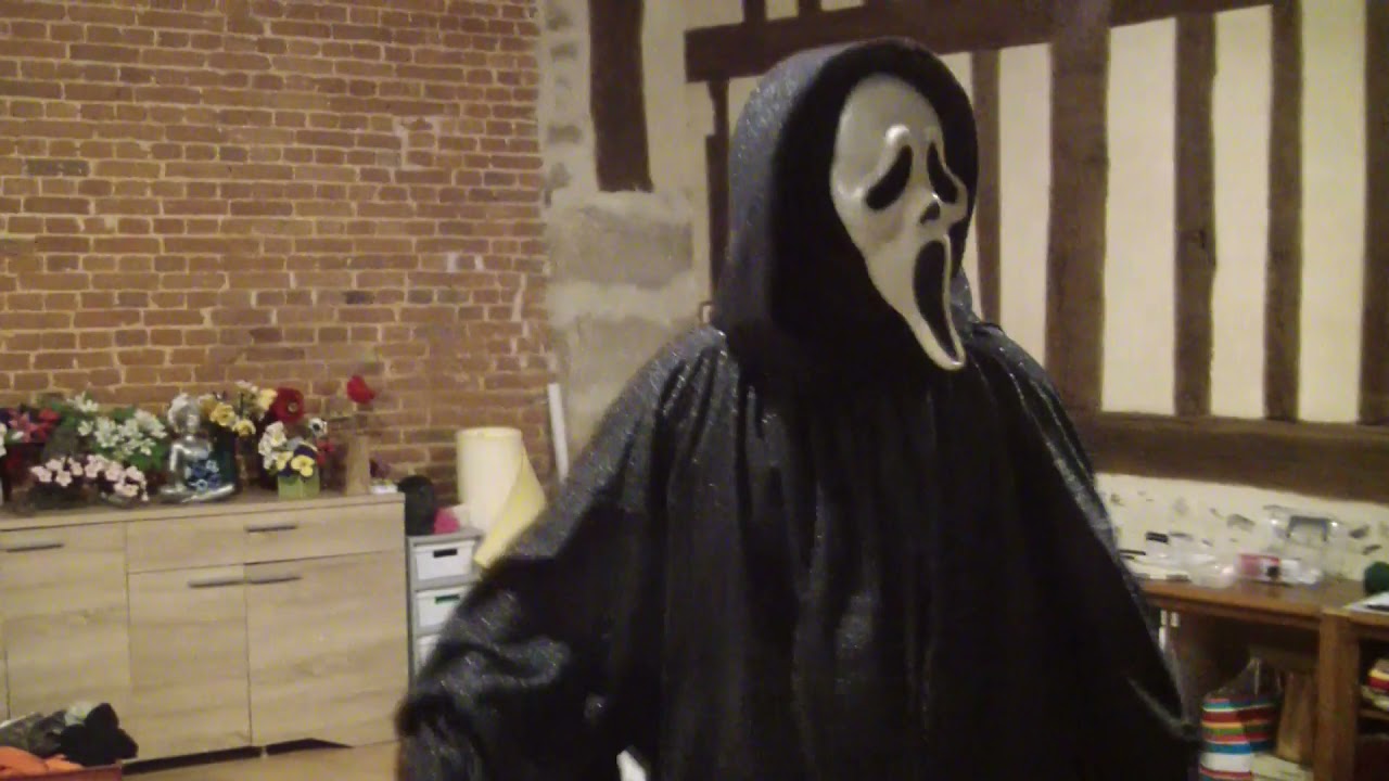 Accurate Ghostface Robe