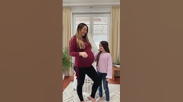 Thumbnail of Pregnant Dance 🤰🏼 Pregnant with baby number 4! 1 day before birth #Shorts Mamiseelen