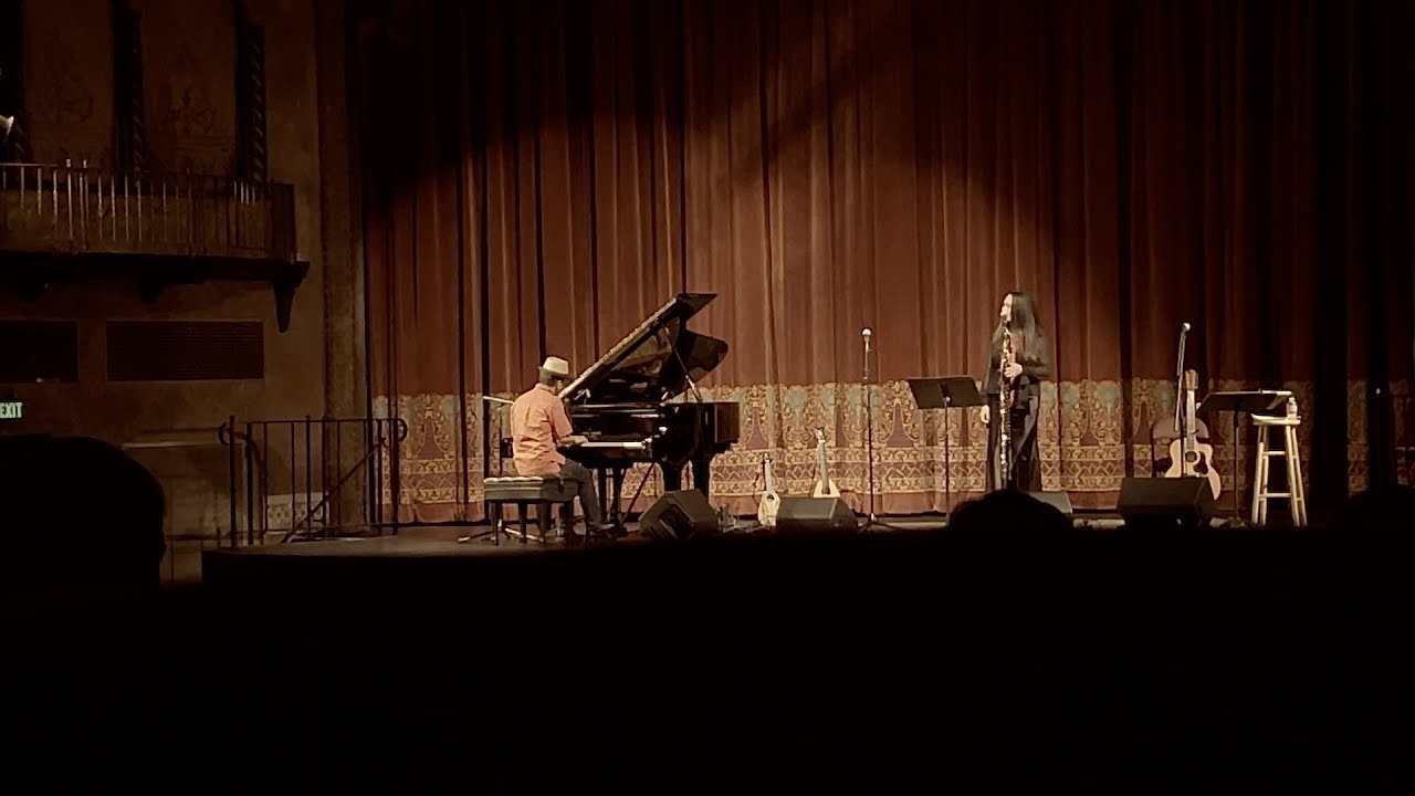 Me Ke Aloha Pumehana - Tia Carrere & Daniel Ho Me Ke Aloha Pumehana - Tia Carrere & Daniel Ho