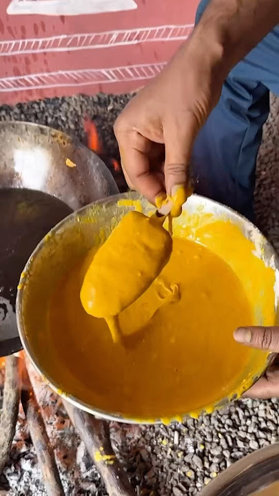 Indian style fried flour ice cream