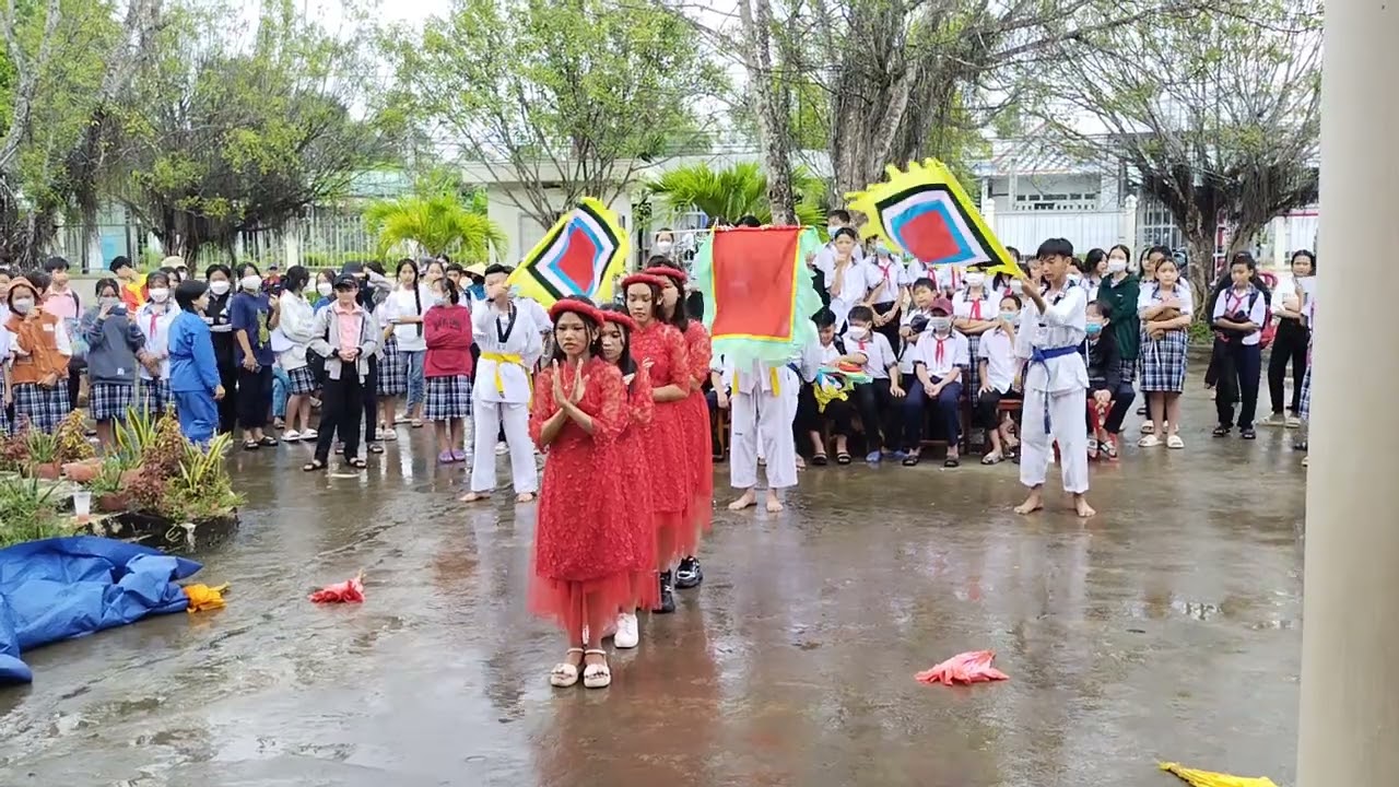 Trường THCS Thạnh Quới_Hội diễn văn nghệ: Tiết mục HÁT lớp 8/2: Hát và múa 