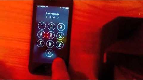 iOS 7 1 1 passcode lock trick to fully access contacts