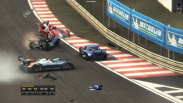 Gnarly crash in Race Driver: GRID