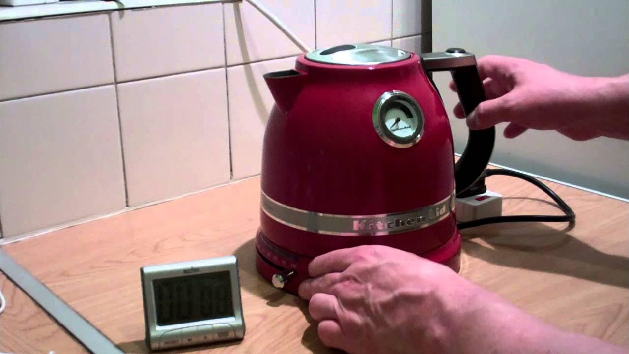 Kettle demonstration(KitchenAid Artisan Kettle)model 5KEK1522BER. 