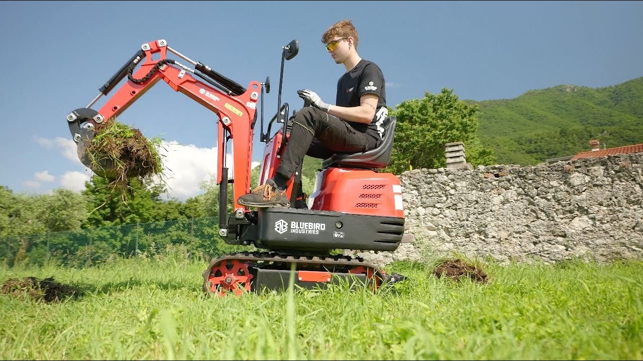Mini escavatore MEX 600 Blue Bird Industries