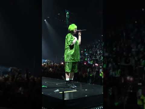 BILLIE EILISH COUGHS UNCONTROLLABLY DURING PERFORMANCE OF NO TIME TO DIE IN MIAMI!!