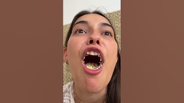 Misha goûte MES BONBONS D