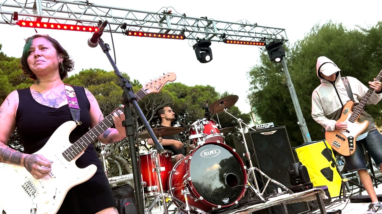 Arbustok 2026 #05 Grela - Seres muertos