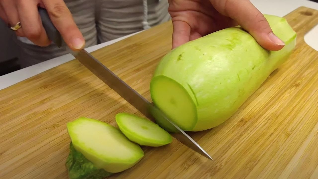 Creamy zucchini pasta, yummy dinner ready in minutes