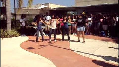 Epsilon Chapter of Delta Phi Lambda performing at Sigmas/Lambdas/CUS Yard Show 2011