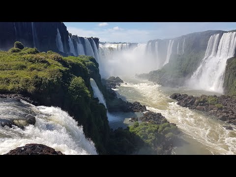 Video: Die besten Möglichkeiten, um die Wasserfälle von Iguassu (Iguaçu) zu genießen