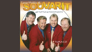 Video thumbnail of "Lasse Hoikka - Kakstoista Kurkea"