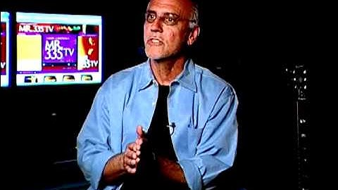 Larry Carlton Interview - Independence - Mr. 335