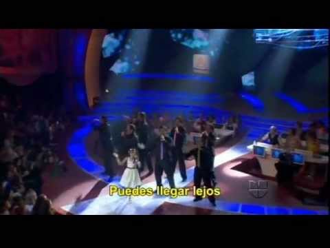 MAGABY cantando "Puedes llegar" reach en Pequeños Gigantes.