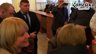 Чиновники Главы Района Токарева Не Пускают Людей На Открытый Форум В Дк Гагарина