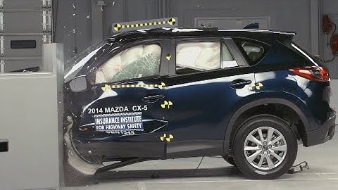 2014 Mazda CX-5 driver-side small overlap crash test (extended footage)