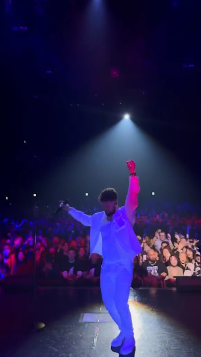 Thanks for dancing with me Japan π―π΅π€πΊπ»π€ #calumscott #tour #dance #japan