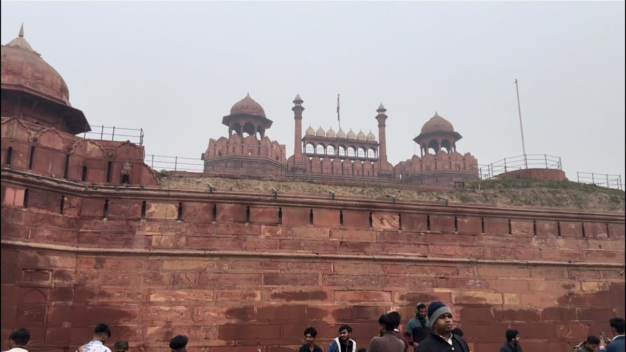 Bheed Itni Zyada Ki Lal Qila Band Ho Gaya 😱