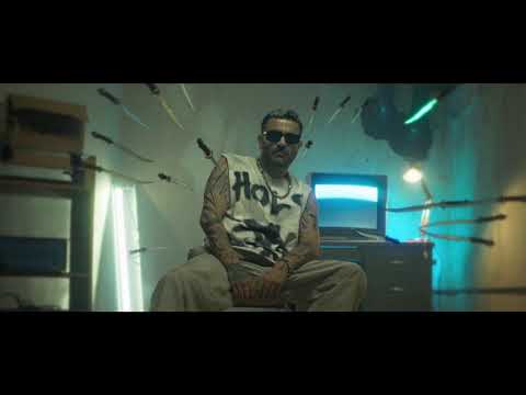 شقی از رگ گردن به ما نزدیک تر است
