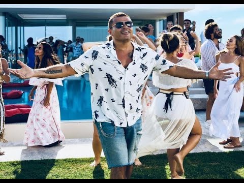 عيش فرحة الصيف مع   و عمرو دياب