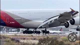 Asiana Airlines Airbus A380 hard landing at LA Airport